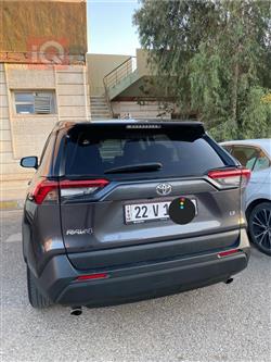 تۆیۆتا ڕاڤ 4